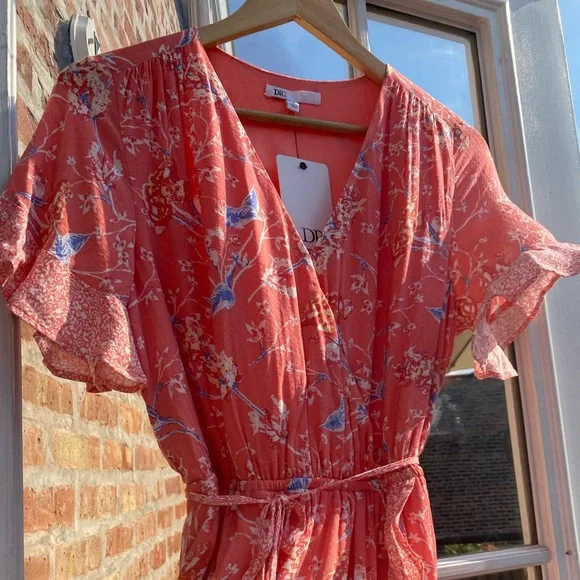 Cute & Flirty Summer Dress - Picture 3 of 5